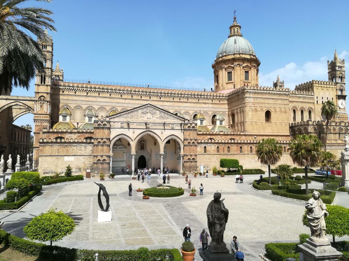 Cattedrale-Bonello73 Apartment Palermo Bagian luar foto